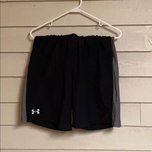 YXL Boys Under Armour shorts